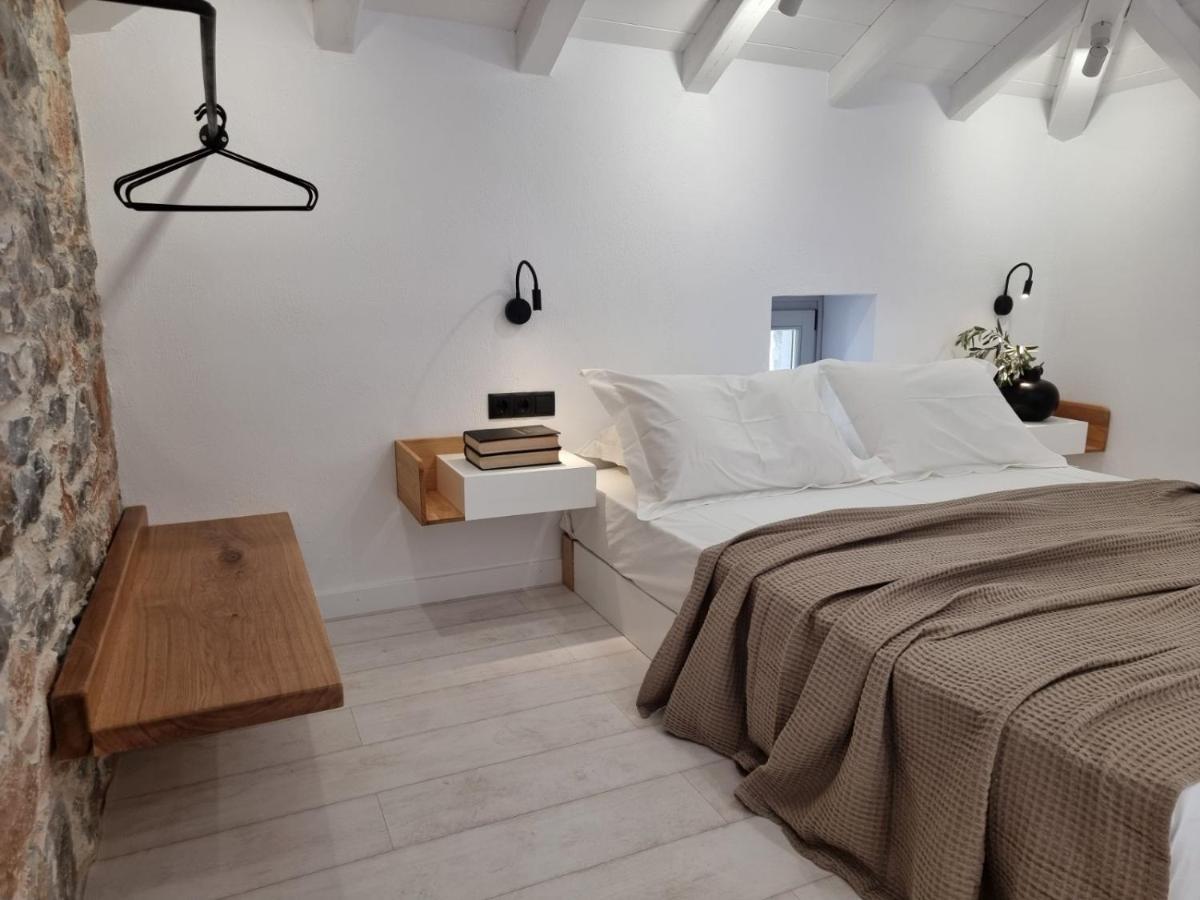 Stone Build Suite With Private Pool Колиос Экстерьер фото